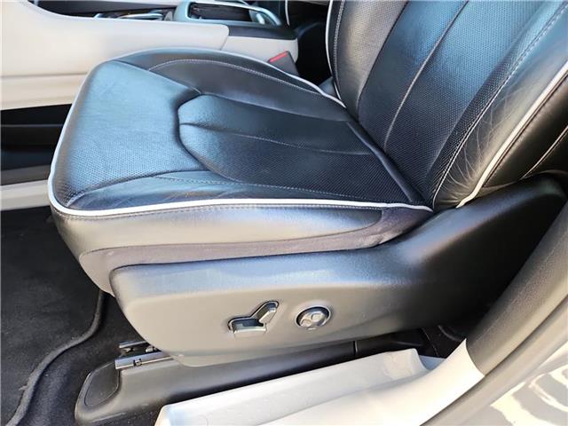 used 2022 Chrysler Pacifica car, priced at $29,140