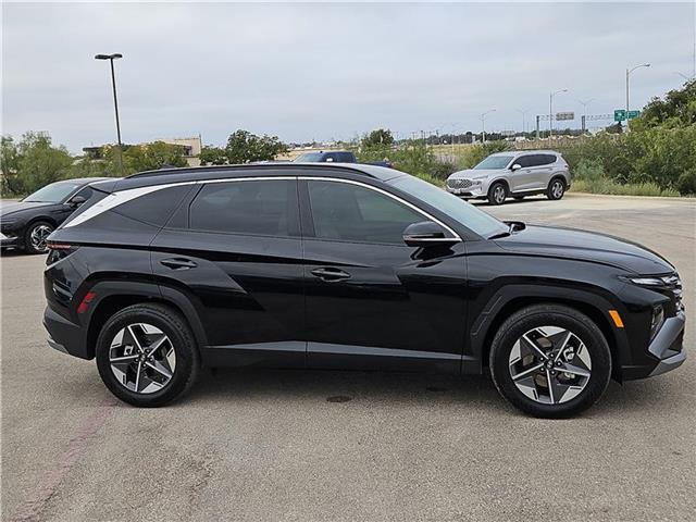 new 2025 Hyundai Tucson car, priced at $38,895