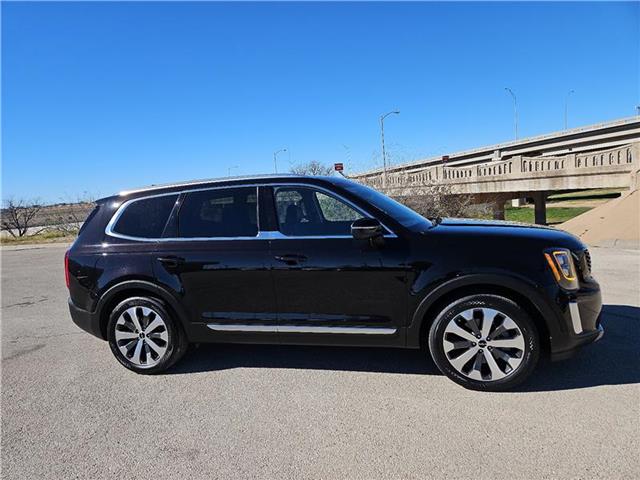 used 2022 Kia Telluride car, priced at $32,995