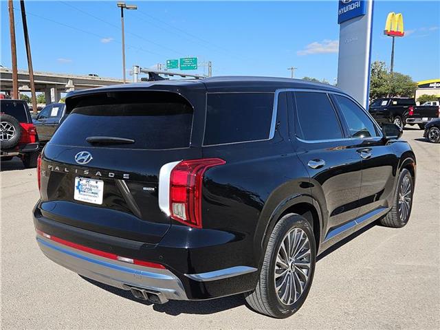 used 2023 Hyundai Palisade car, priced at $43,866