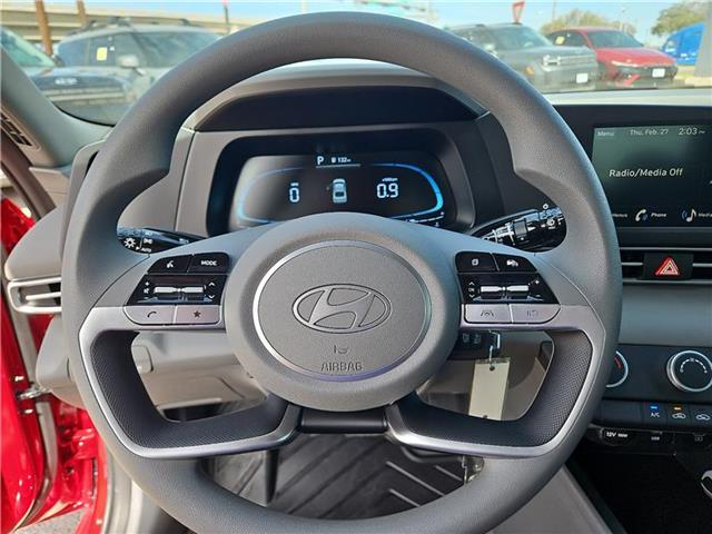 new 2025 Hyundai Elantra car