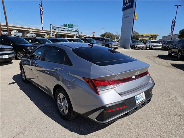 new 2025 Hyundai Elantra car