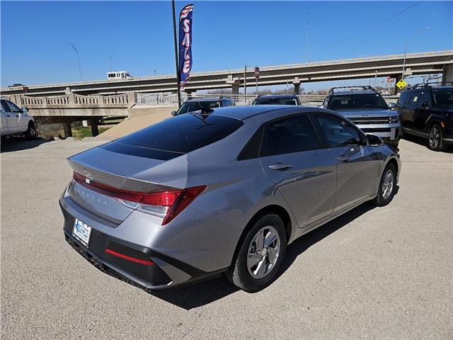 new 2025 Hyundai Elantra car