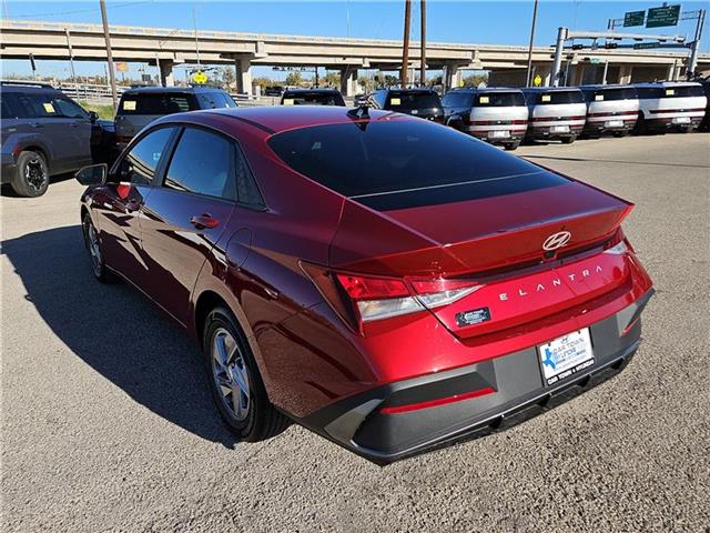 new 2025 Hyundai Elantra car