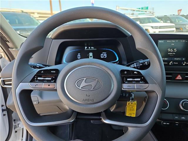 new 2025 Hyundai Elantra car