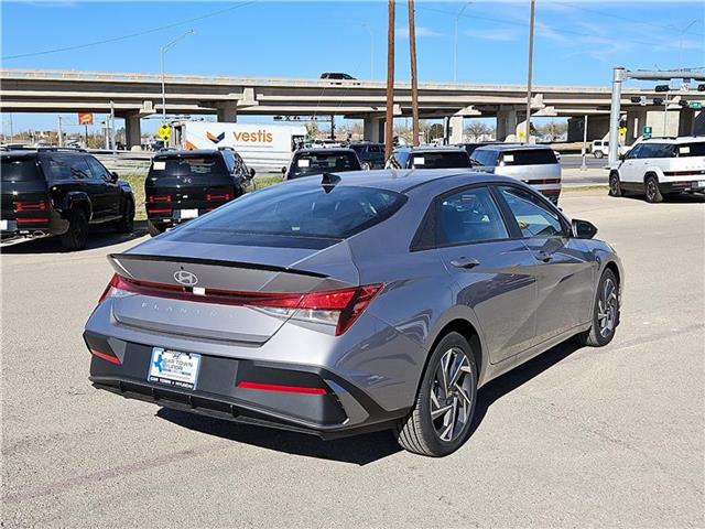 new 2025 Hyundai Elantra car