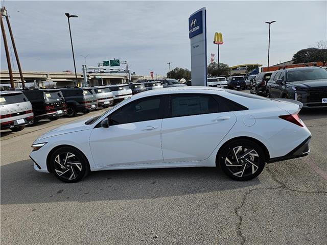 new 2025 Hyundai Elantra car