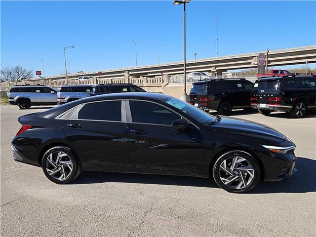 new 2025 Hyundai Elantra car