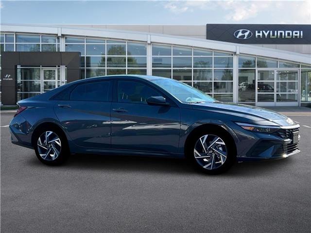 new 2025 Hyundai Elantra car