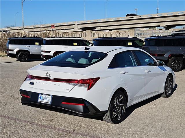 new 2025 Hyundai Elantra car