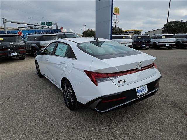 new 2025 Hyundai Elantra car