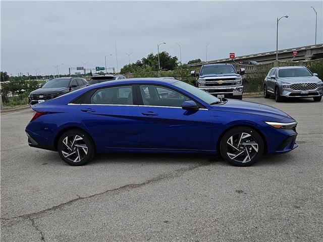 new 2024 Hyundai Elantra car