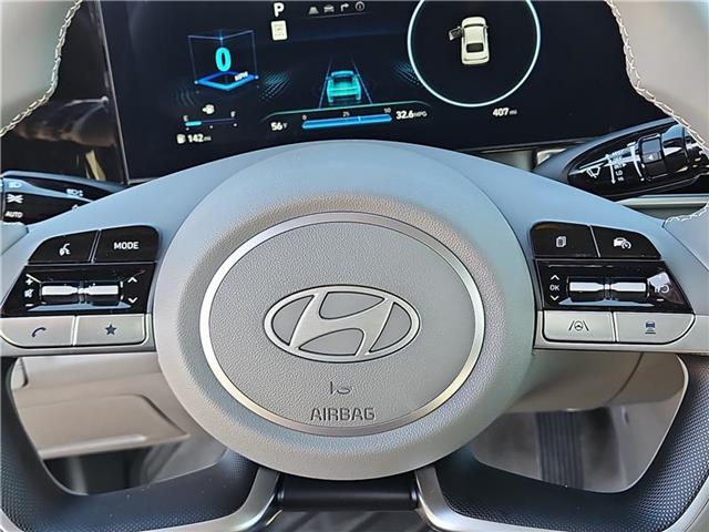 new 2025 Hyundai Elantra car