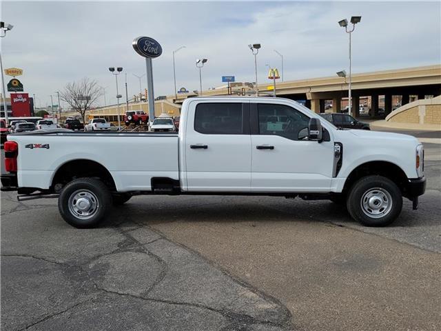 new 2024 Ford F-350 car, priced at $61,625